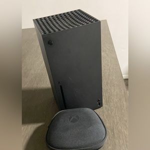 Xbox x and xbox elite 2 controller